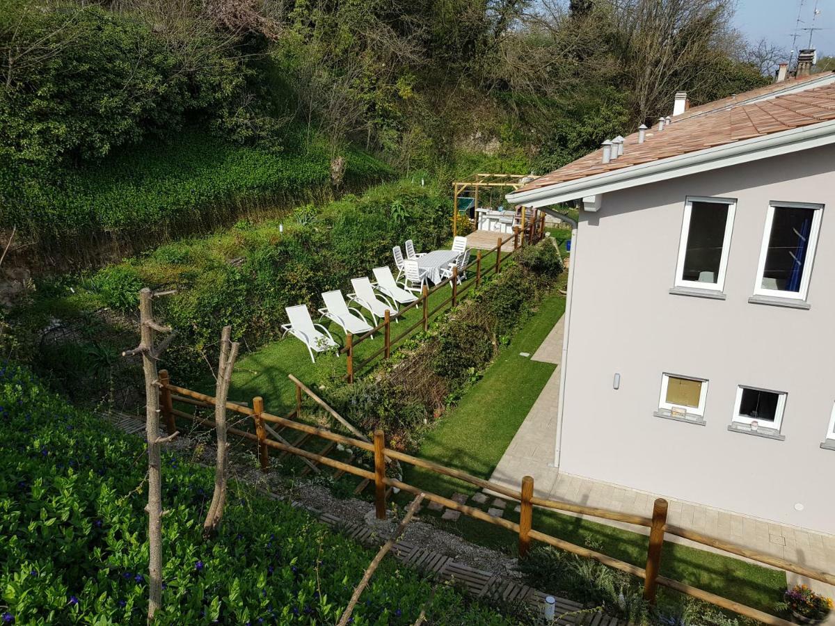 Mimosa Apartments Soiano Del Lago Dış mekan fotoğraf