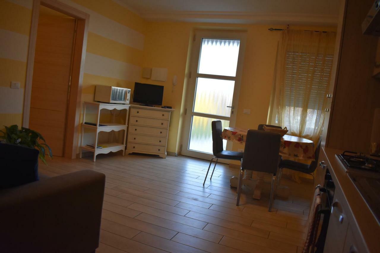 Mimosa Apartments Soiano Del Lago Dış mekan fotoğraf
